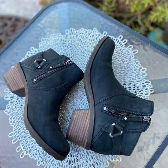 Teva Women’s Foxy Black Leather Booties 8.5 - Picture 5 of 14